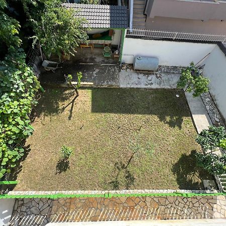 Villa Sokoli, Enjoy Sunset At This Spacious Apartment Тирана Екстер'єр фото