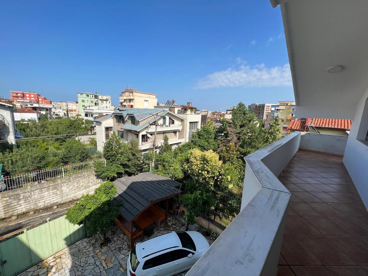 Villa Sokoli, Enjoy Sunset At This Spacious Apartment Тирана Екстер'єр фото