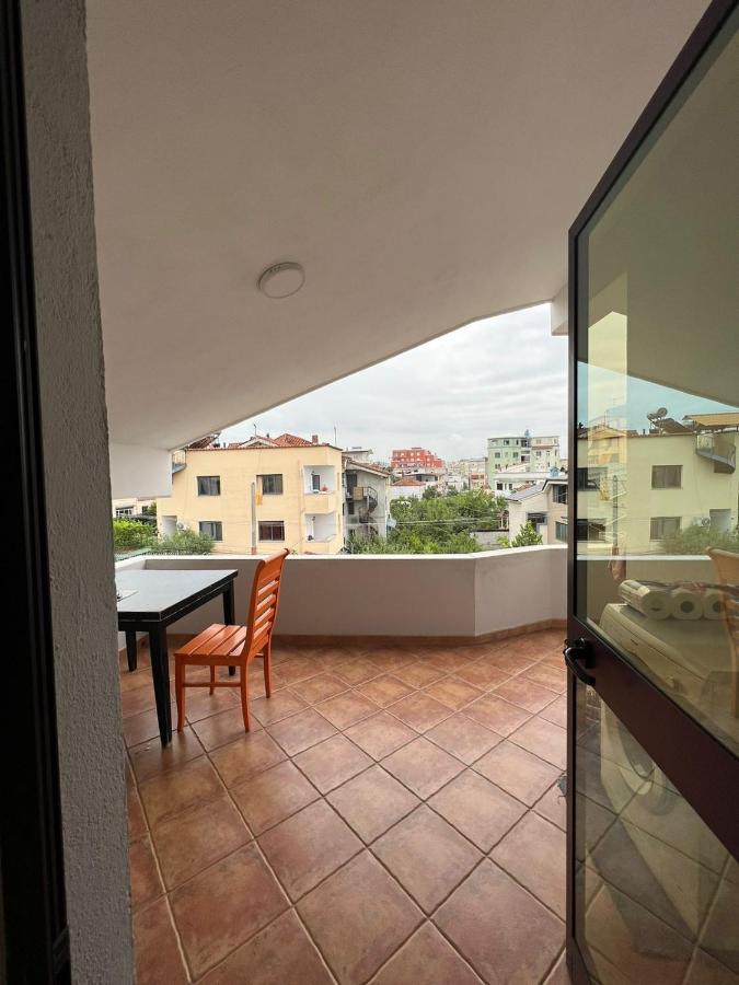 Villa Sokoli, Enjoy Sunset At This Spacious Apartment Тирана Екстер'єр фото