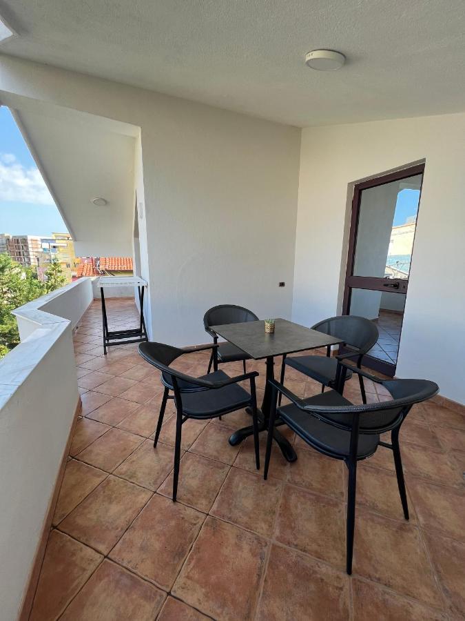 Villa Sokoli, Enjoy Sunset At This Spacious Apartment Тирана Екстер'єр фото