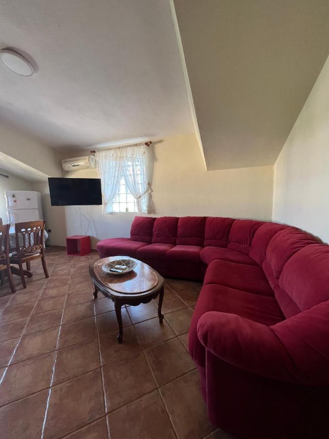Villa Sokoli, Enjoy Sunset At This Spacious Apartment Тирана Екстер'єр фото