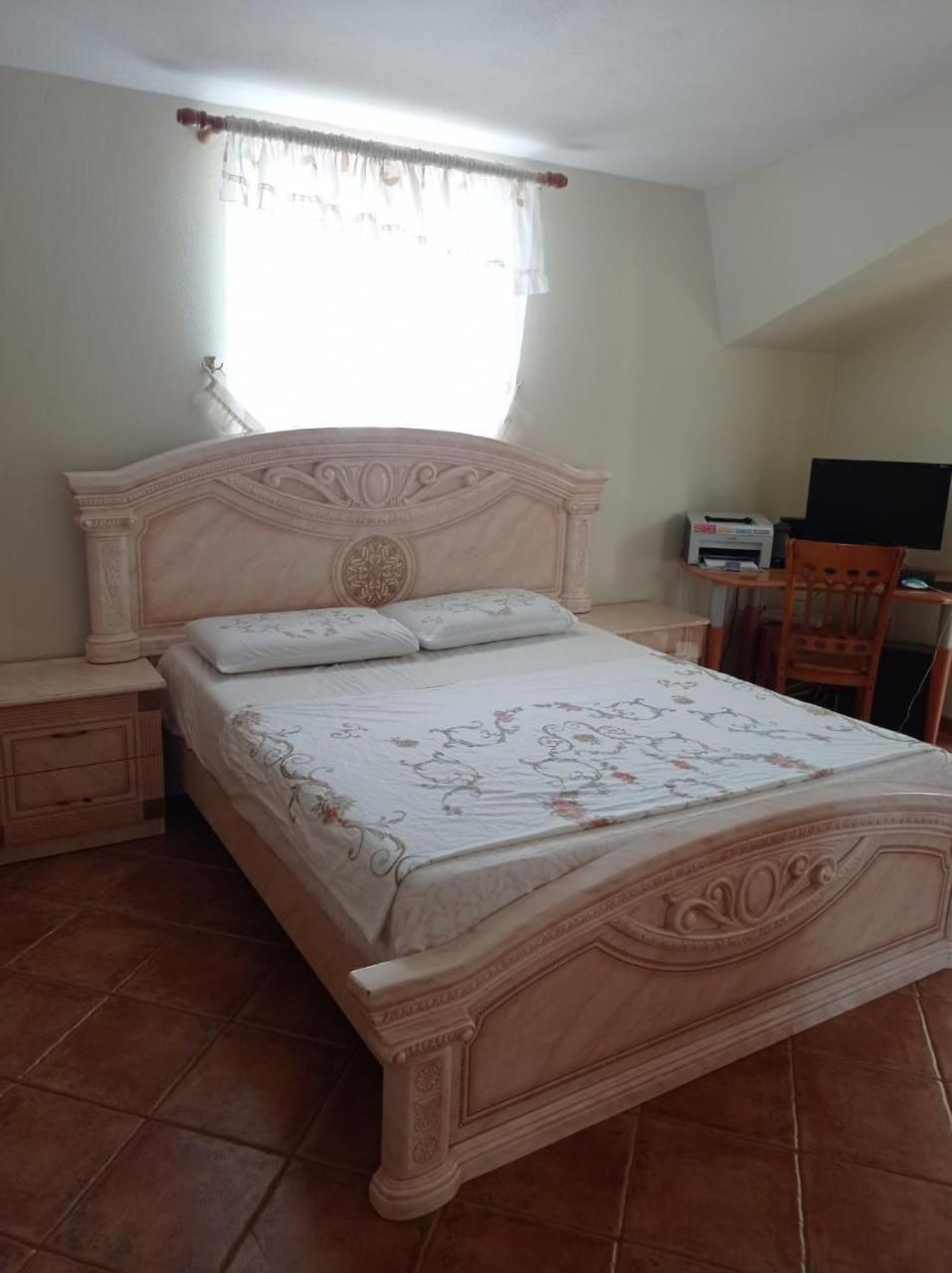 Villa Sokoli, Enjoy Sunset At This Spacious Apartment Тирана Екстер'єр фото